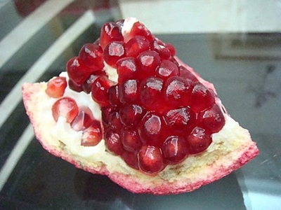 水果中的紅寶石　紅石榴小盆栽