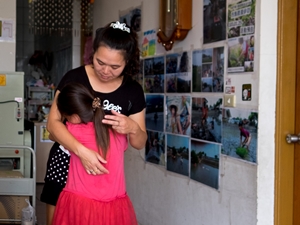 媽媽的懷抱永遠是孩子最溫暖的家